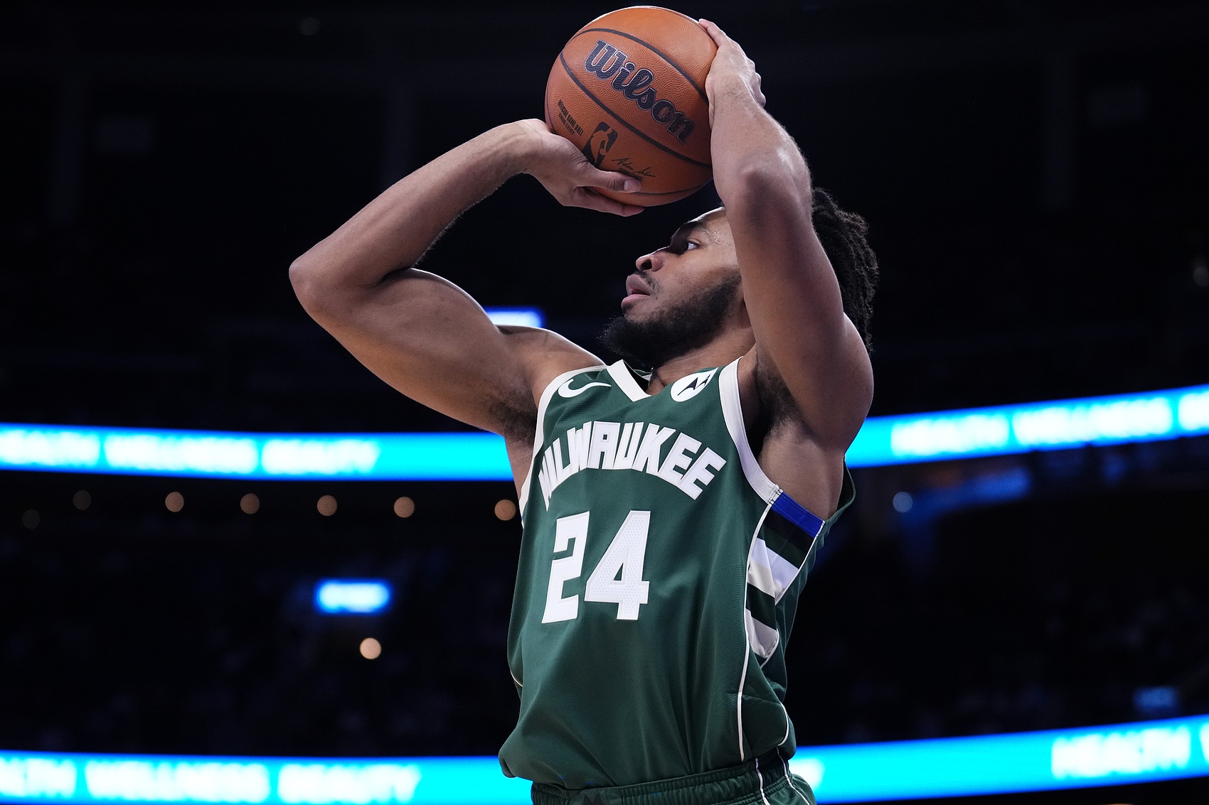 开云体育下载-尼克·杨:字母回归后托马斯就要站底角了 科比复出后我也一样