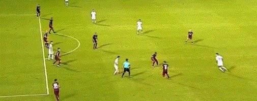 1630633350958082408.gif 5576.gif